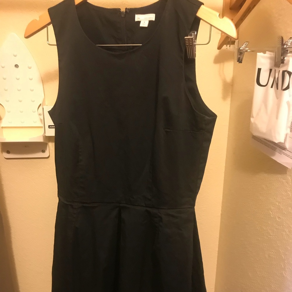 Gap Sleeveless Swing Dress